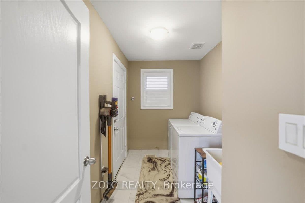 52 Claxton Crescent thumbnail 19