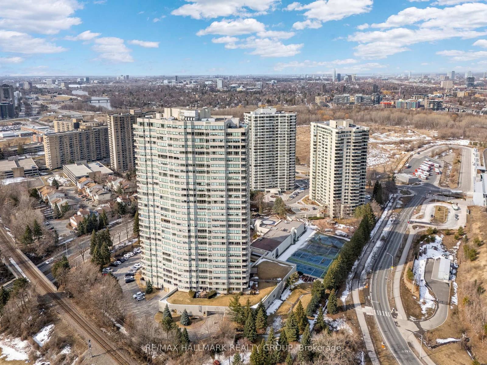#2204 - 1480 Riverside Drive