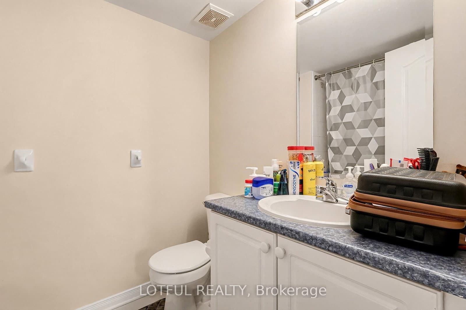 576 Lakeridge Drive thumbnail 22
