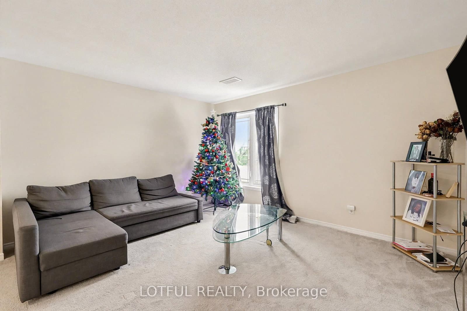 576 Lakeridge Drive thumbnail 5