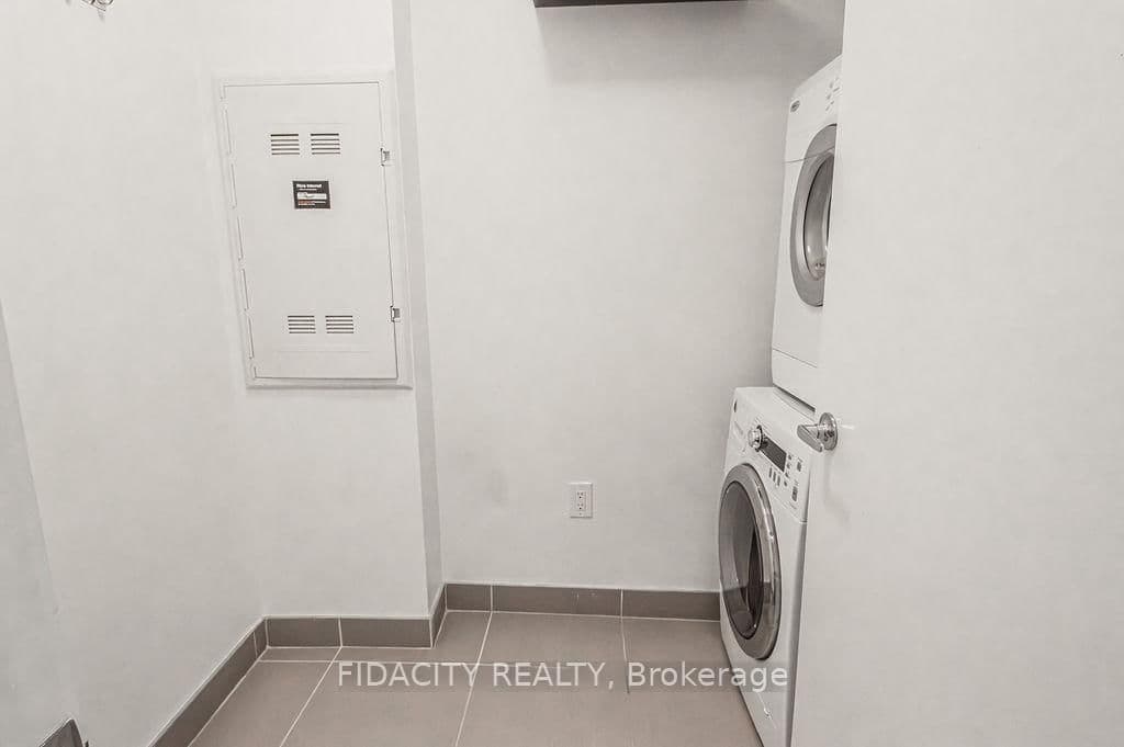 101 Richmond Road, Unit 320 thumbnail 15
