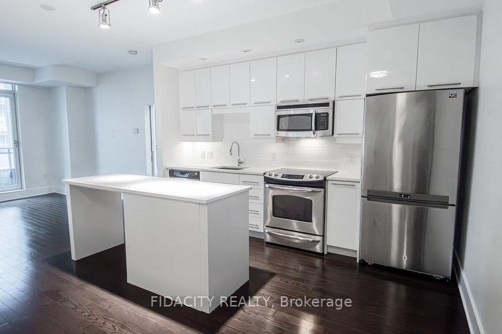 101 Richmond Road, Unit 320 thumbnail 3
