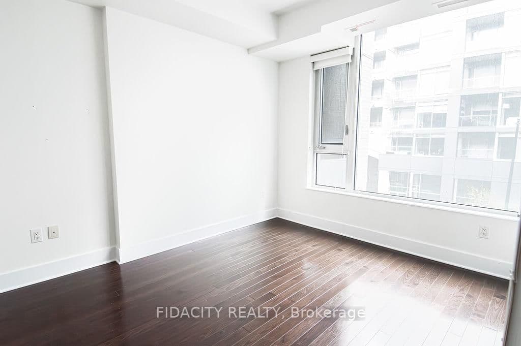 101 Richmond Road, Unit 320 thumbnail 7