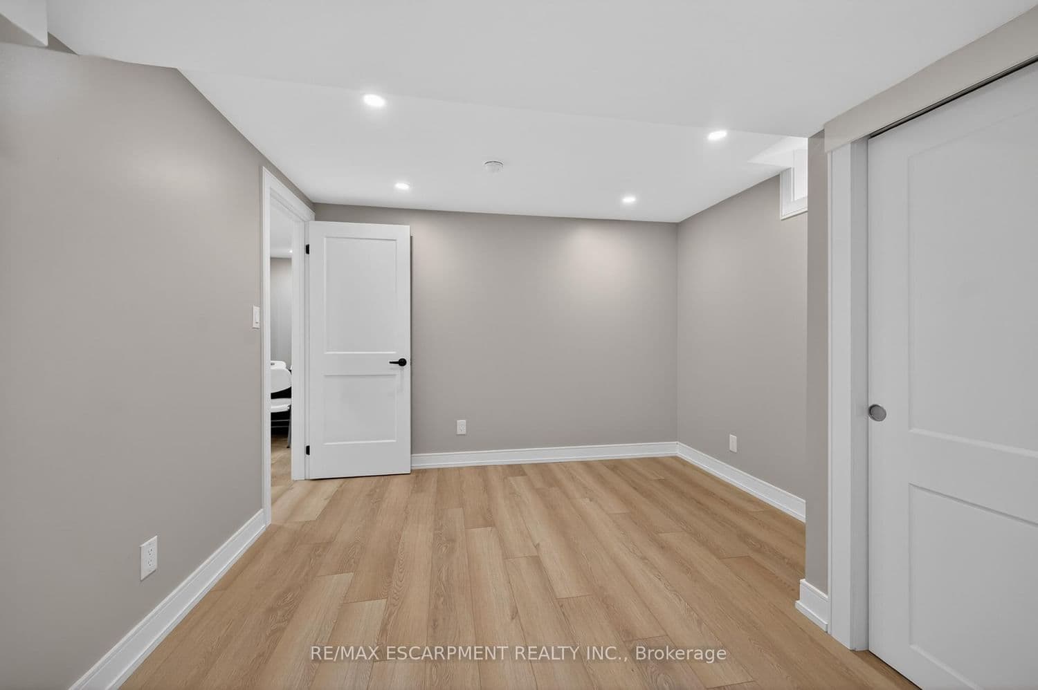325 PROVIDENT Way, Unit BASEMENT thumbnail 21