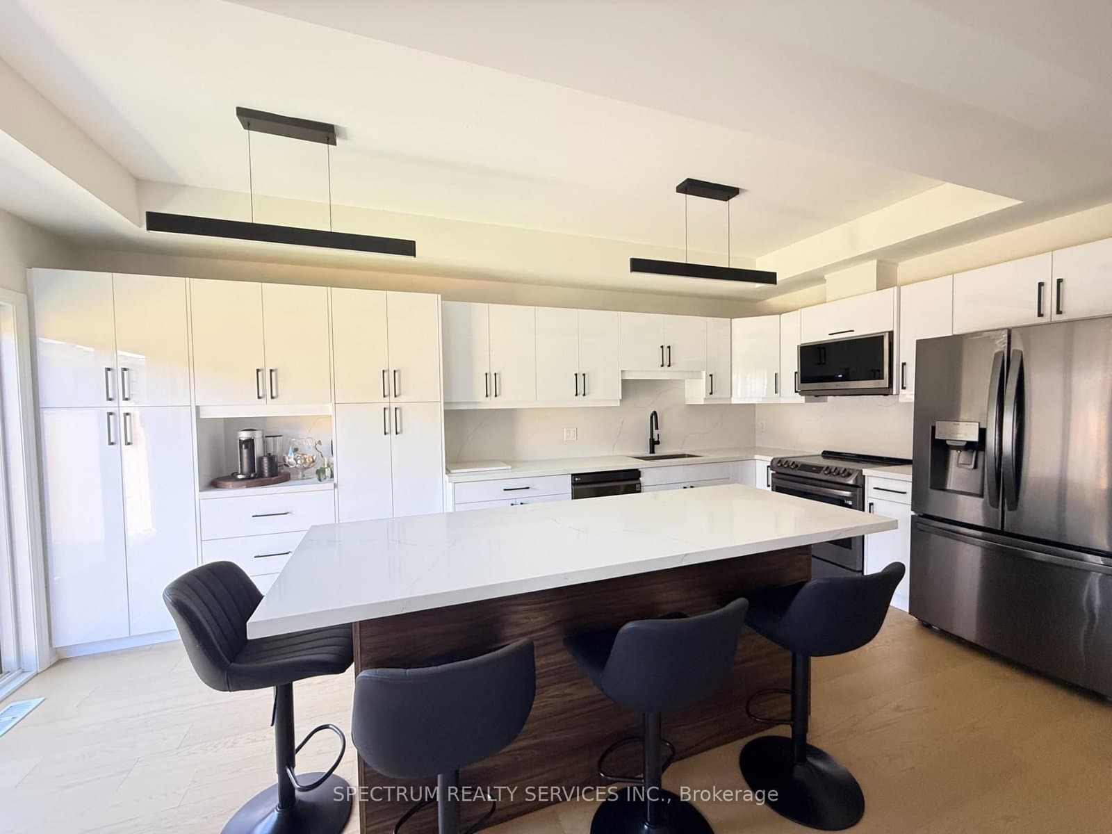 7436 Matteo Drive thumbnail 4