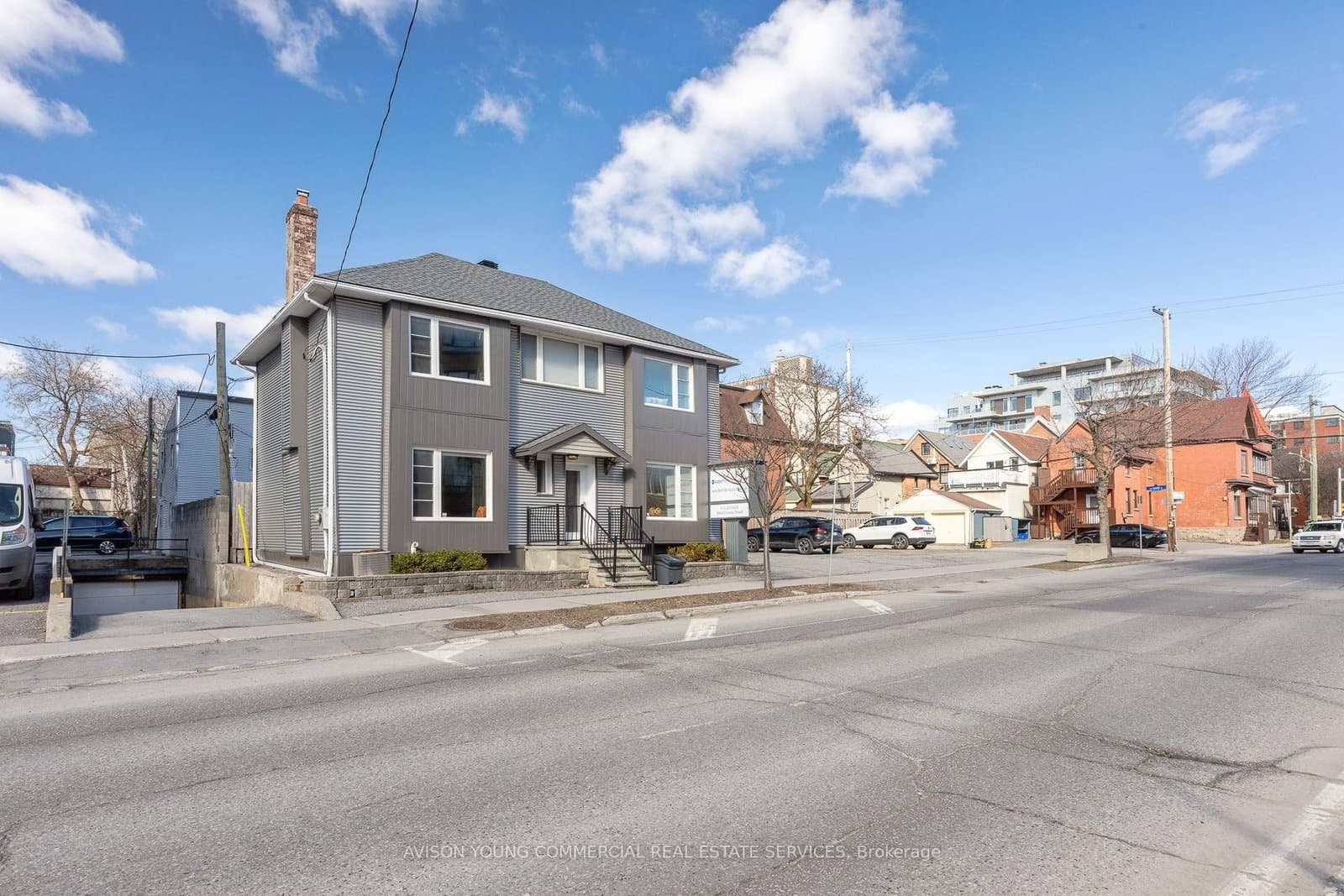 304 O'Connor Street thumbnail 2