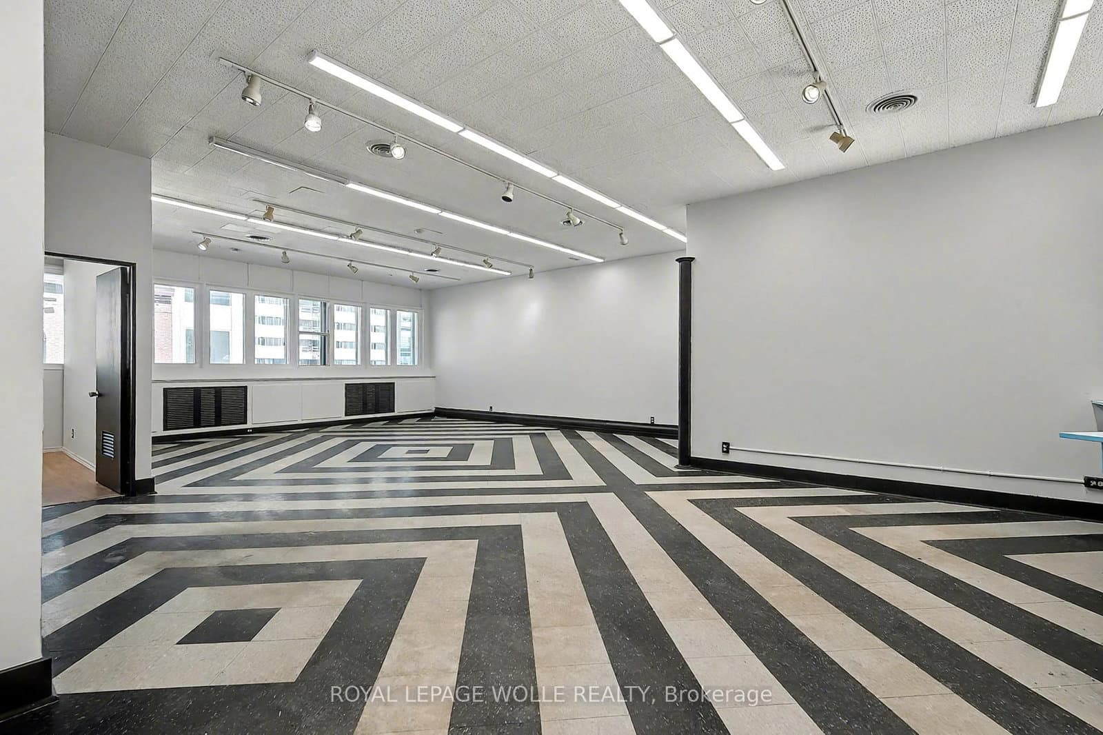 19 King Street E, Unit 2 thumbnail 8