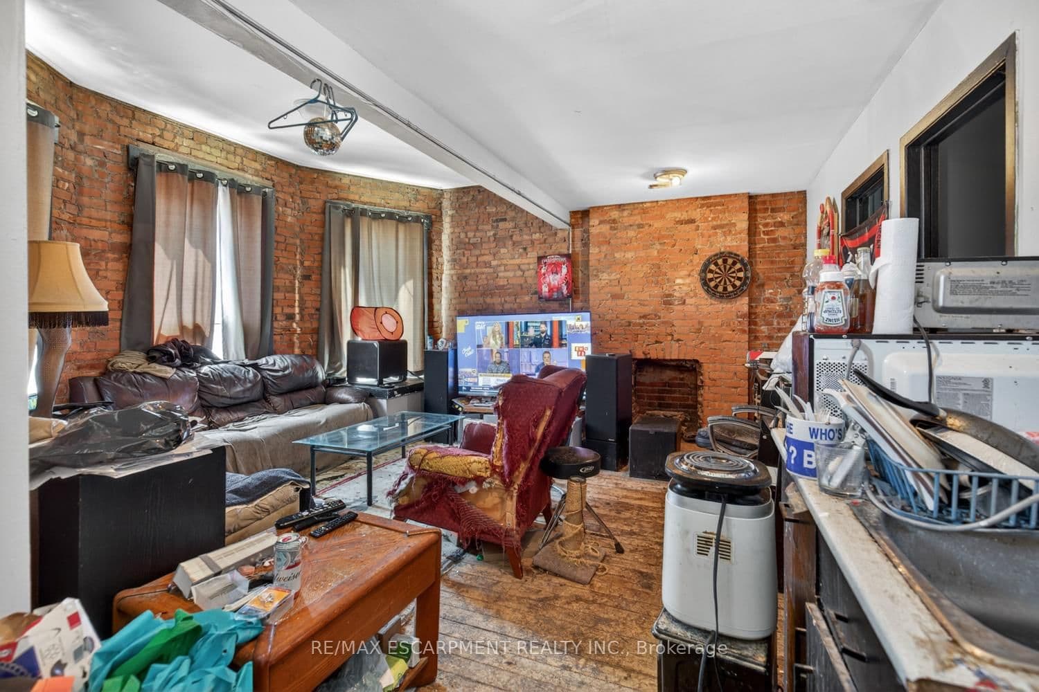 38 Hess Street S thumbnail 12