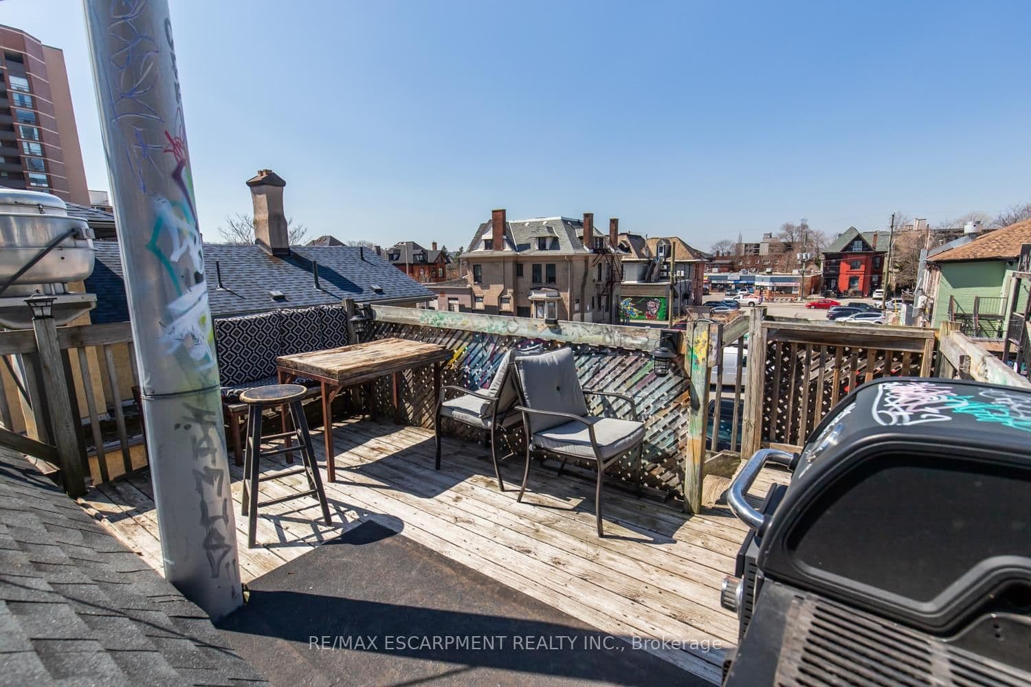 38 Hess Street S thumbnail 36