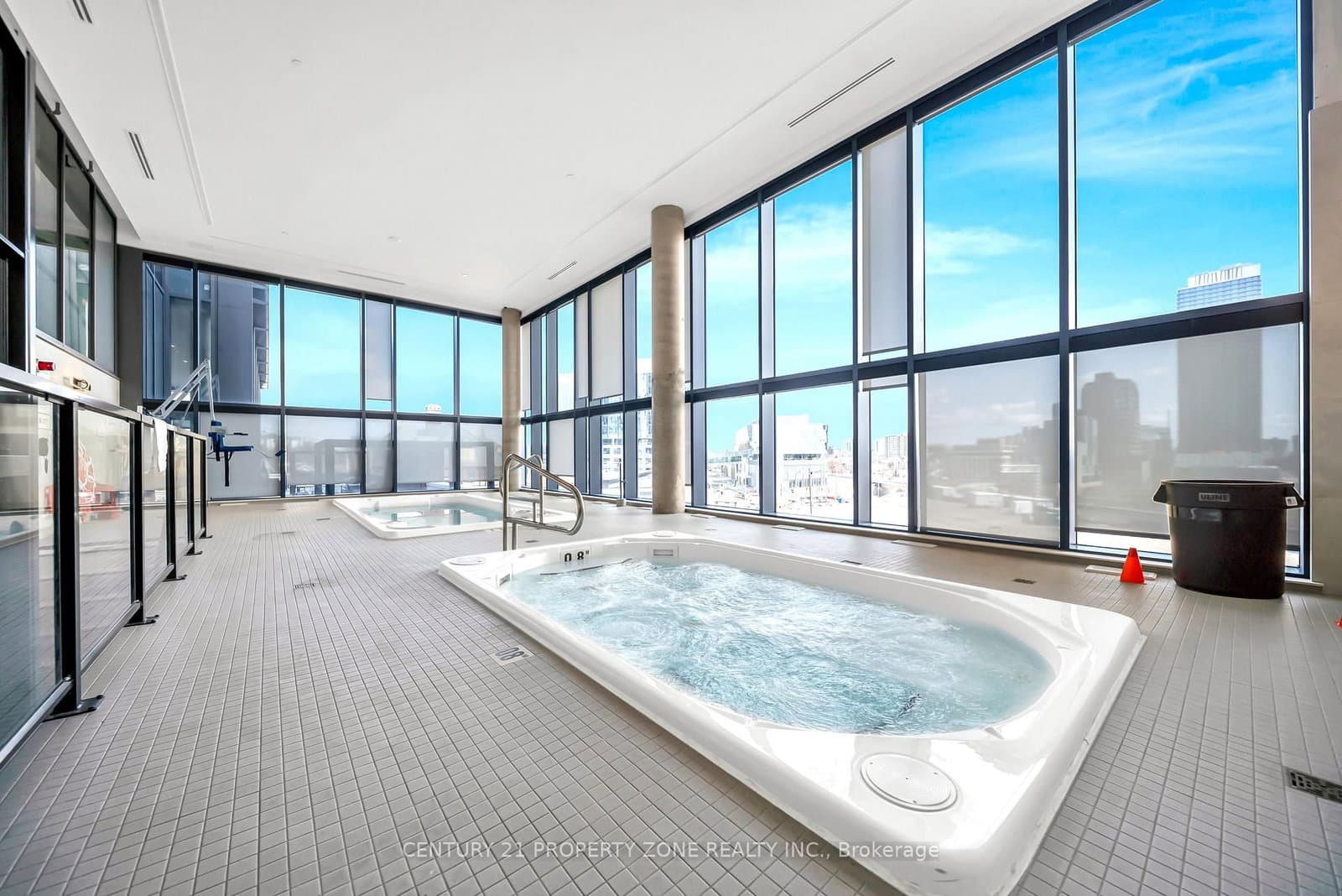 5 WELLINGTON Street, Unit 1612 thumbnail 23