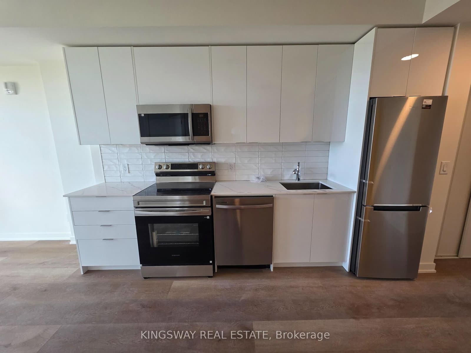 33 Erie Ave Avenue, Unit 1212 thumbnail 5