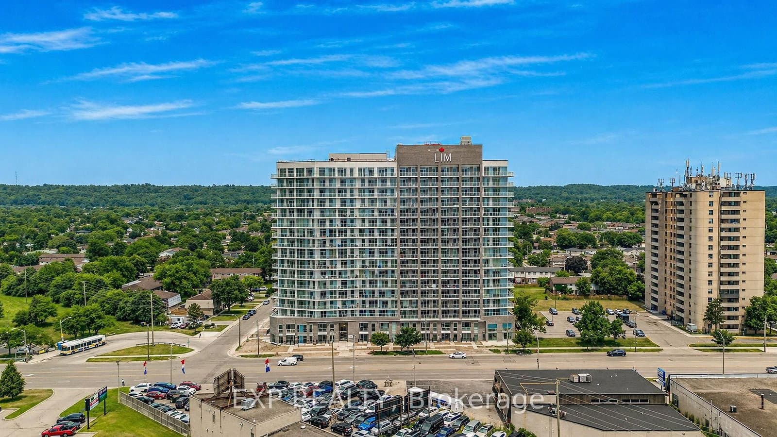 #902 - 2782 Barton Street E