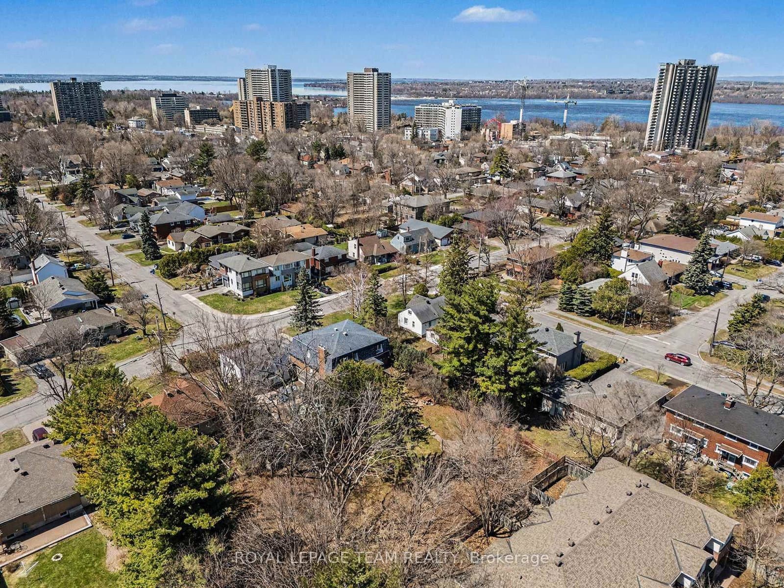 429 Ancaster Avenue thumbnail 7