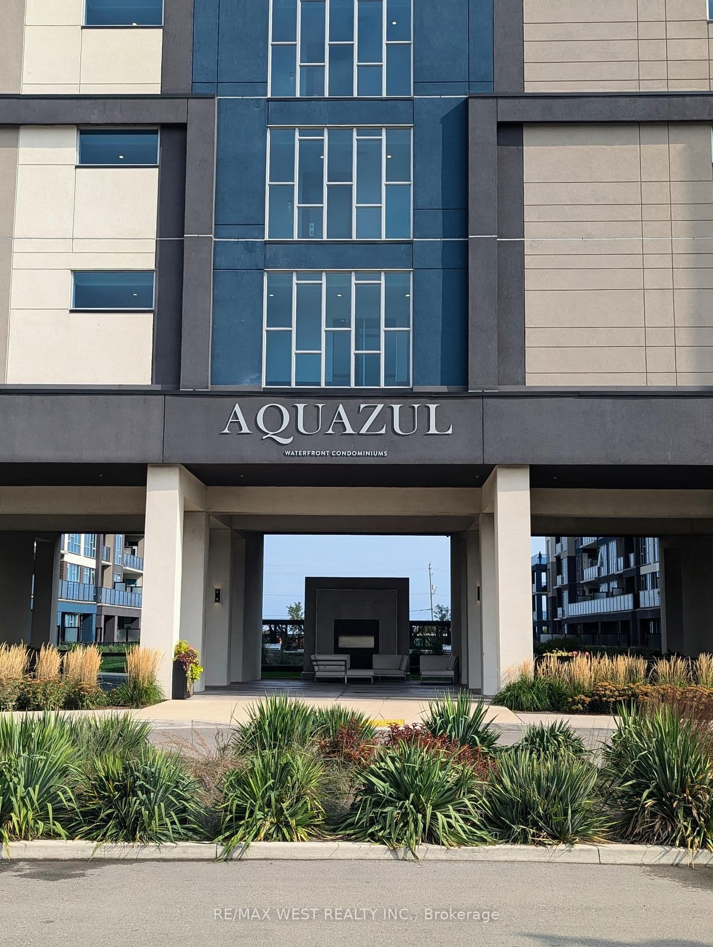 16 Concord Place, Unit 615 thumbnail 3