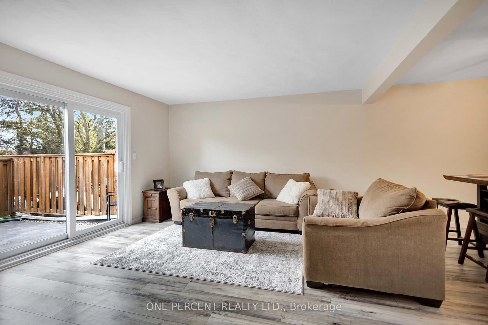 32 Montclair Crescent thumbnail 8