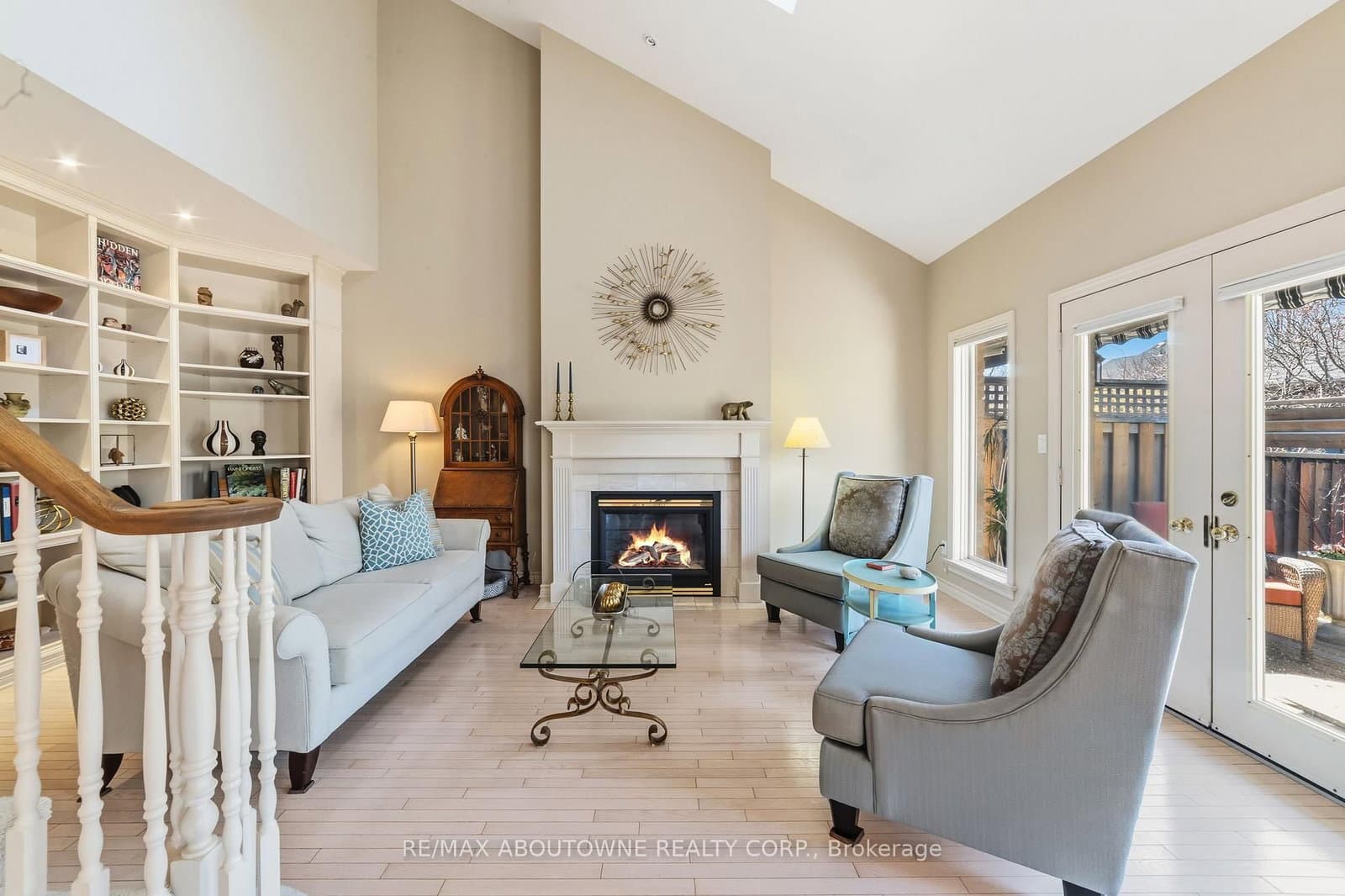 575 Simcoe Street, Unit 12 thumbnail 5