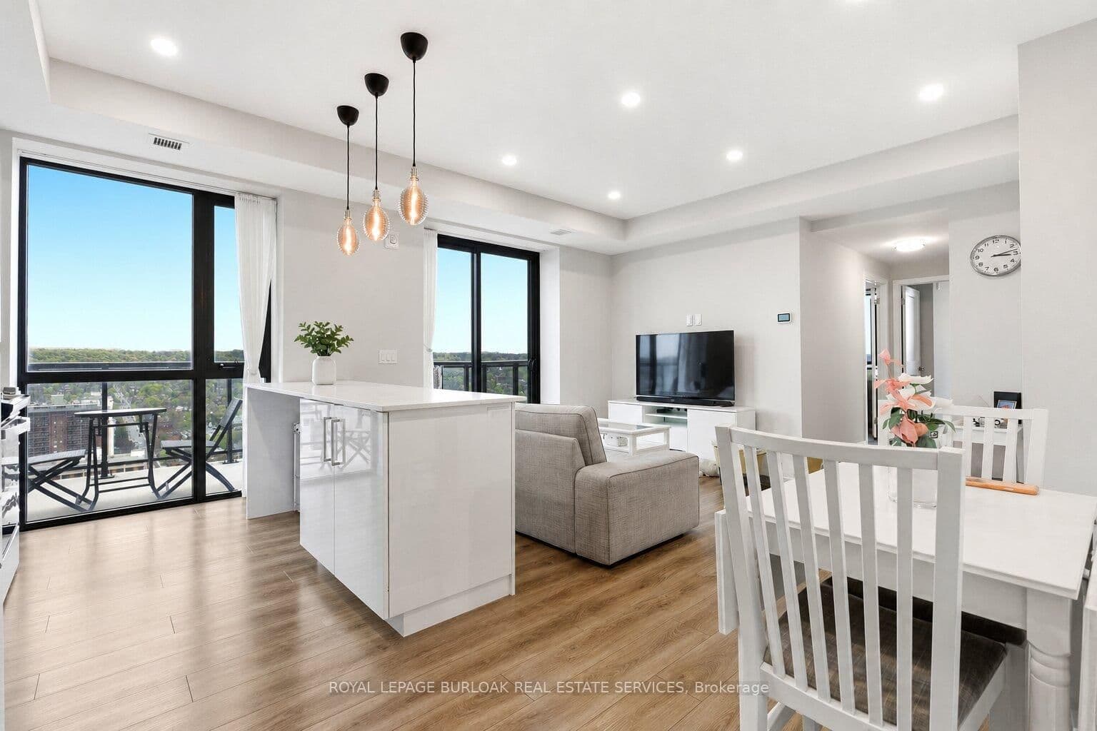 #2302 - 15 Queen Street S