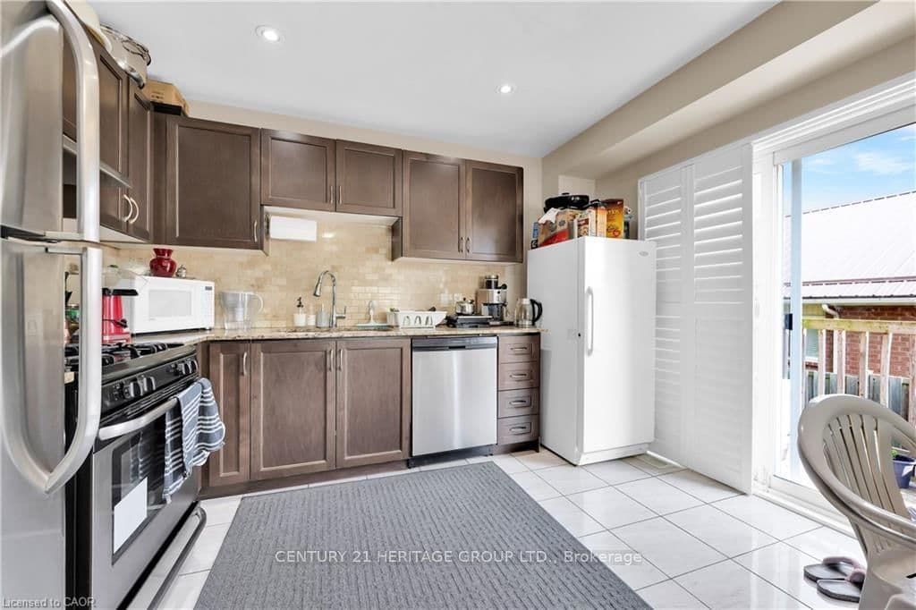 1354 Upper Sherman Avenue thumbnail 10