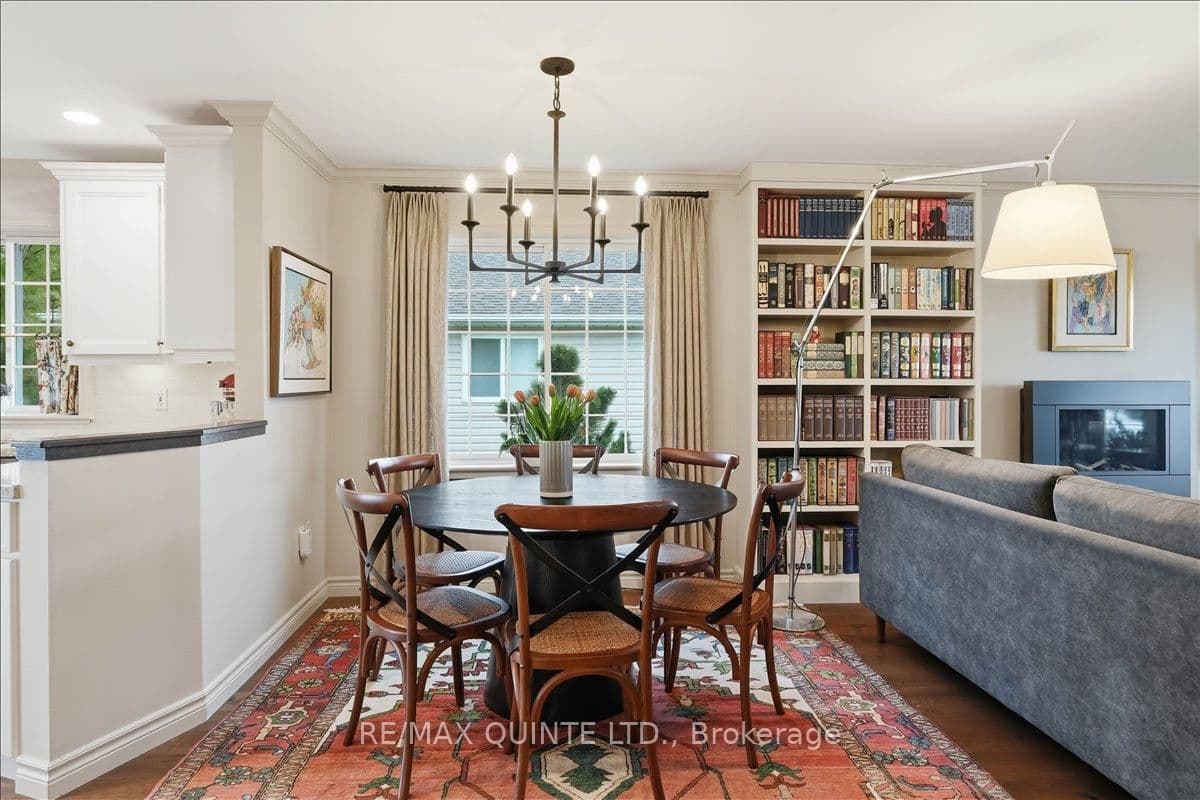 46 Lake Breeze Court thumbnail 9