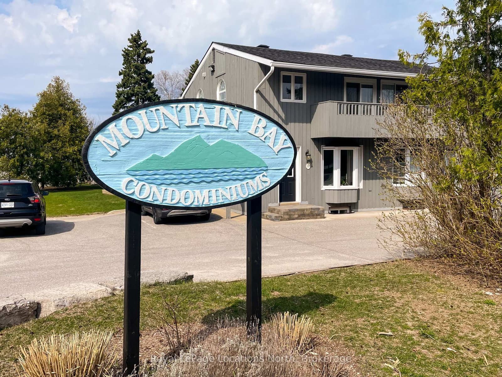 139 Lakeshore Road E, Unit 6 thumbnail 4