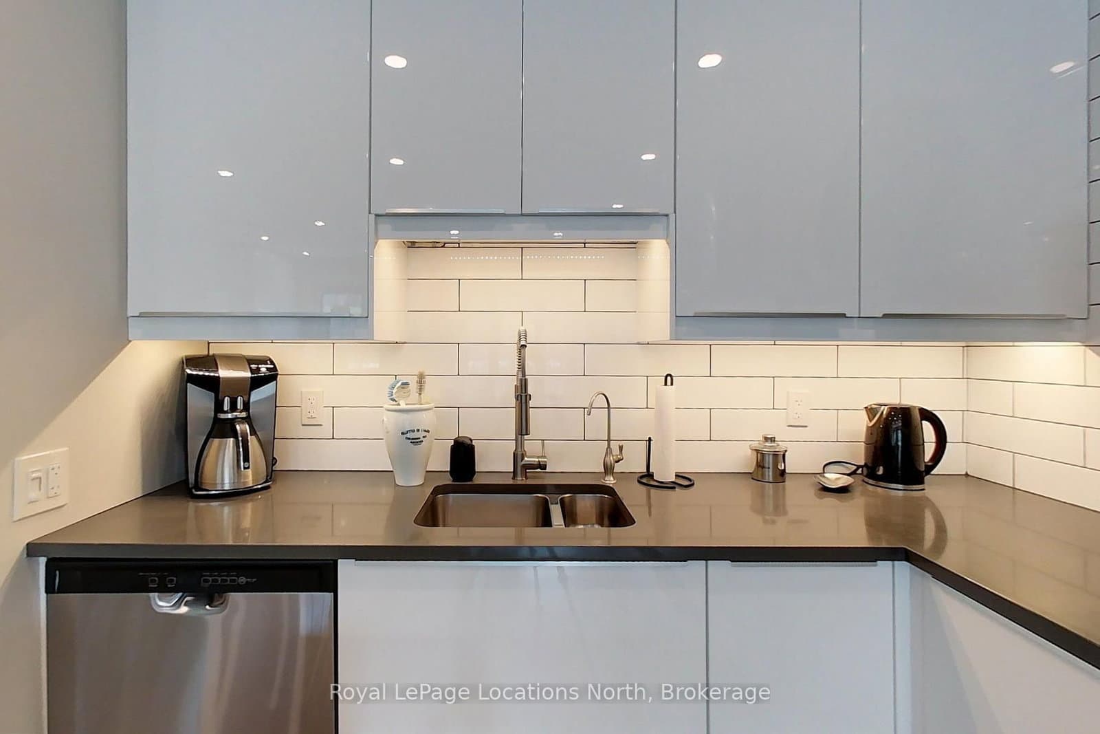 139 Lakeshore Road E, Unit 6 thumbnail 9
