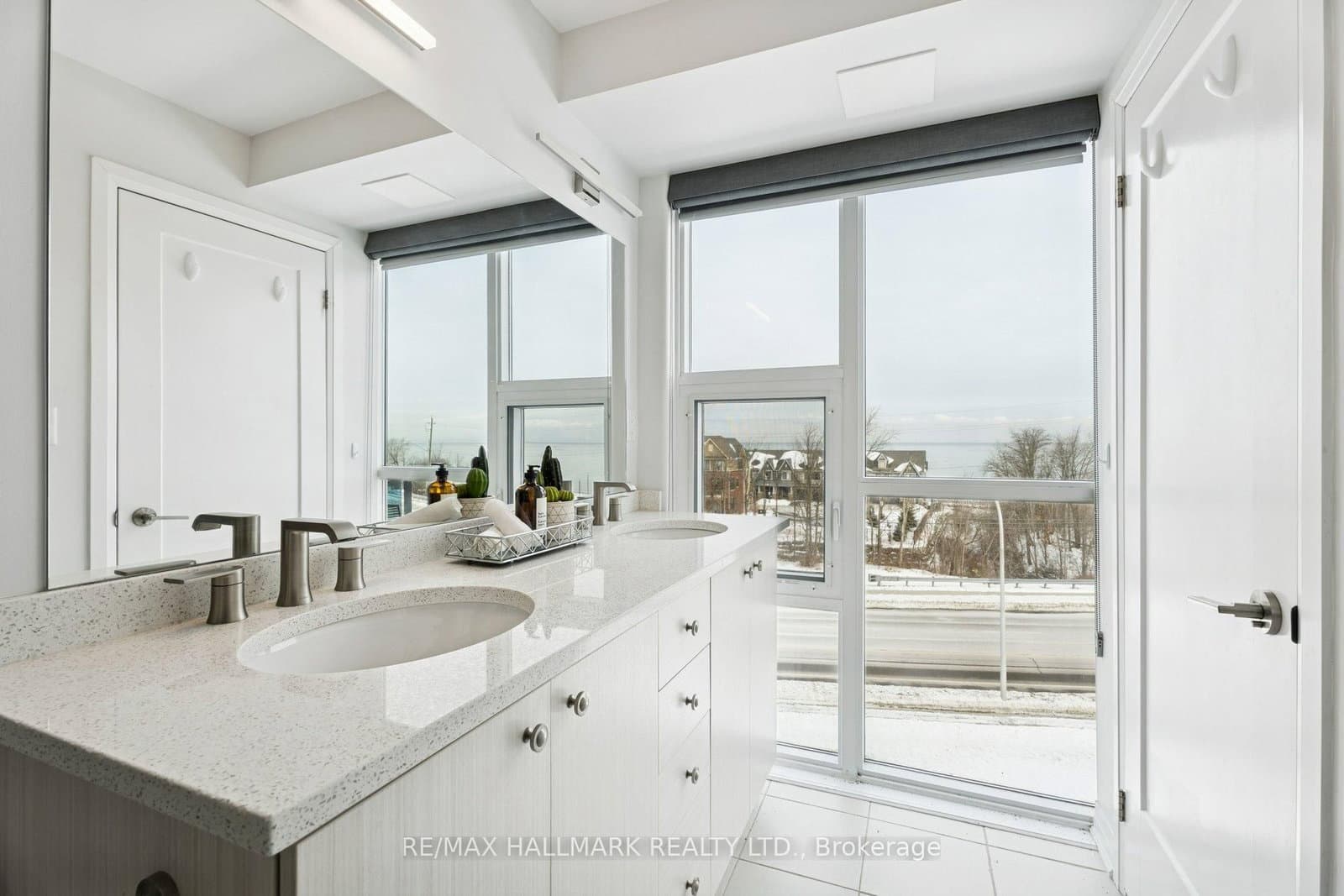 10 Concord Place, Unit 409 thumbnail 19