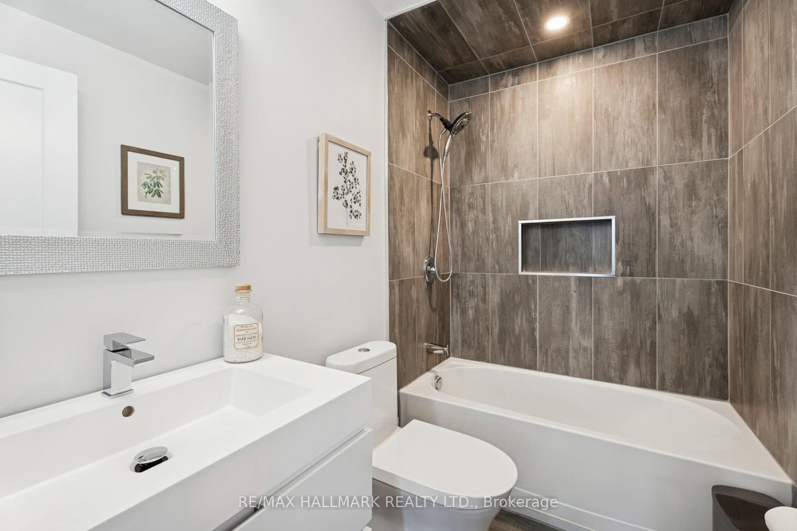 10 Concord Place, Unit 409 thumbnail 23
