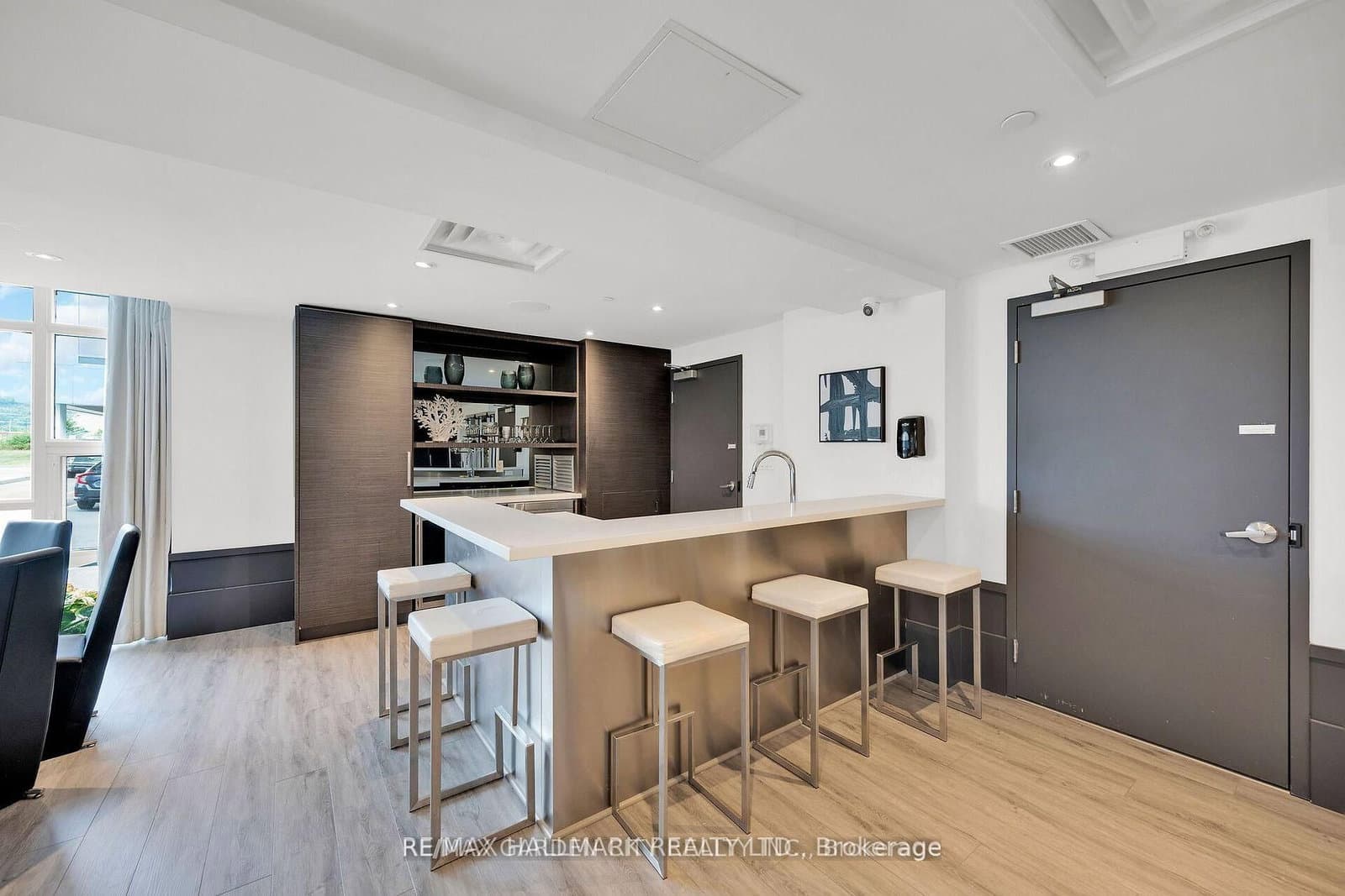 10 Concord Place, Unit 409 thumbnail 40