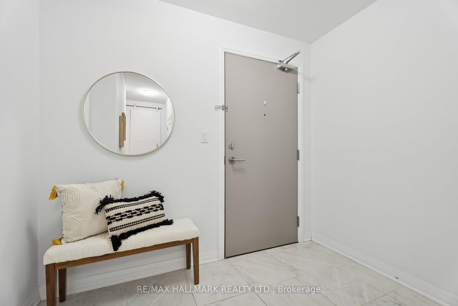 10 Concord Place, Unit 409 thumbnail 6