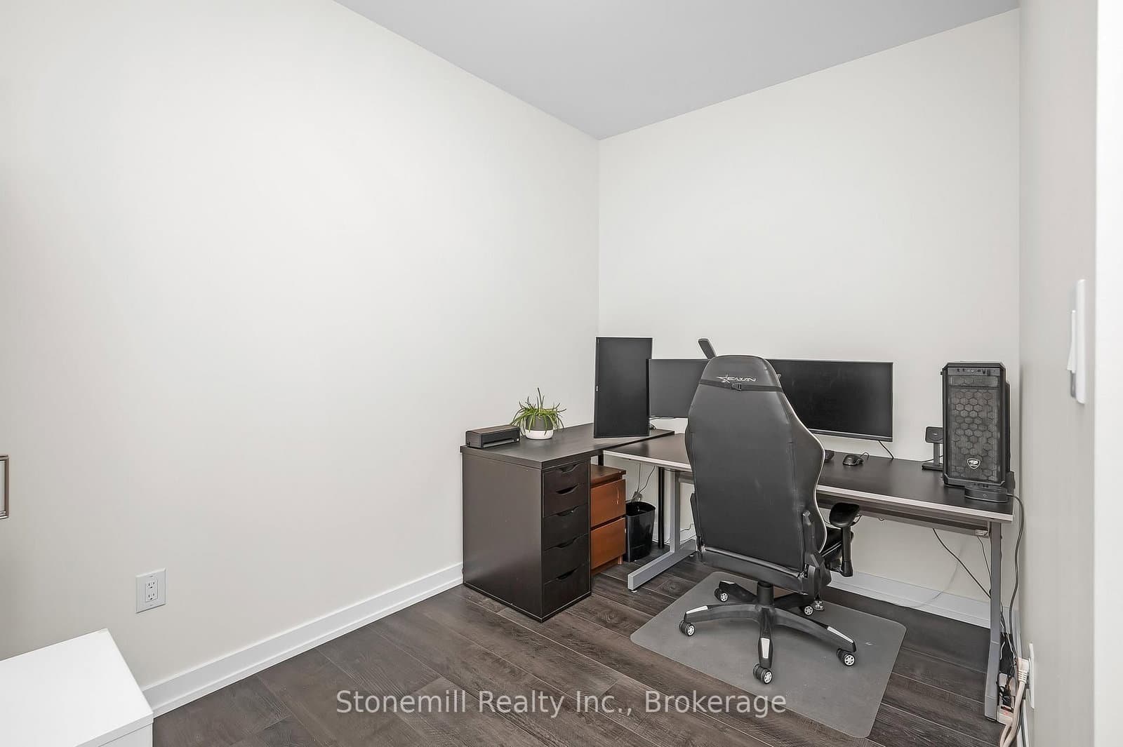 450 Dundas Street E, Unit 701 thumbnail 13