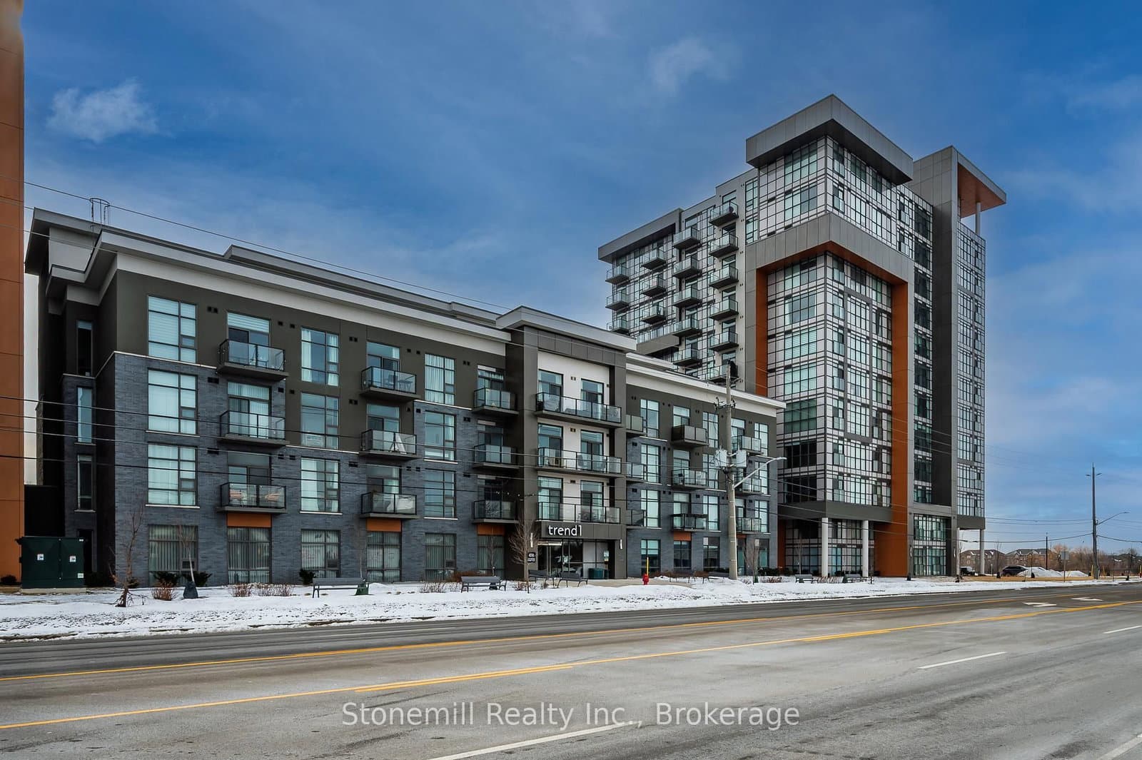 450 Dundas Street E, Unit 701 thumbnail 2