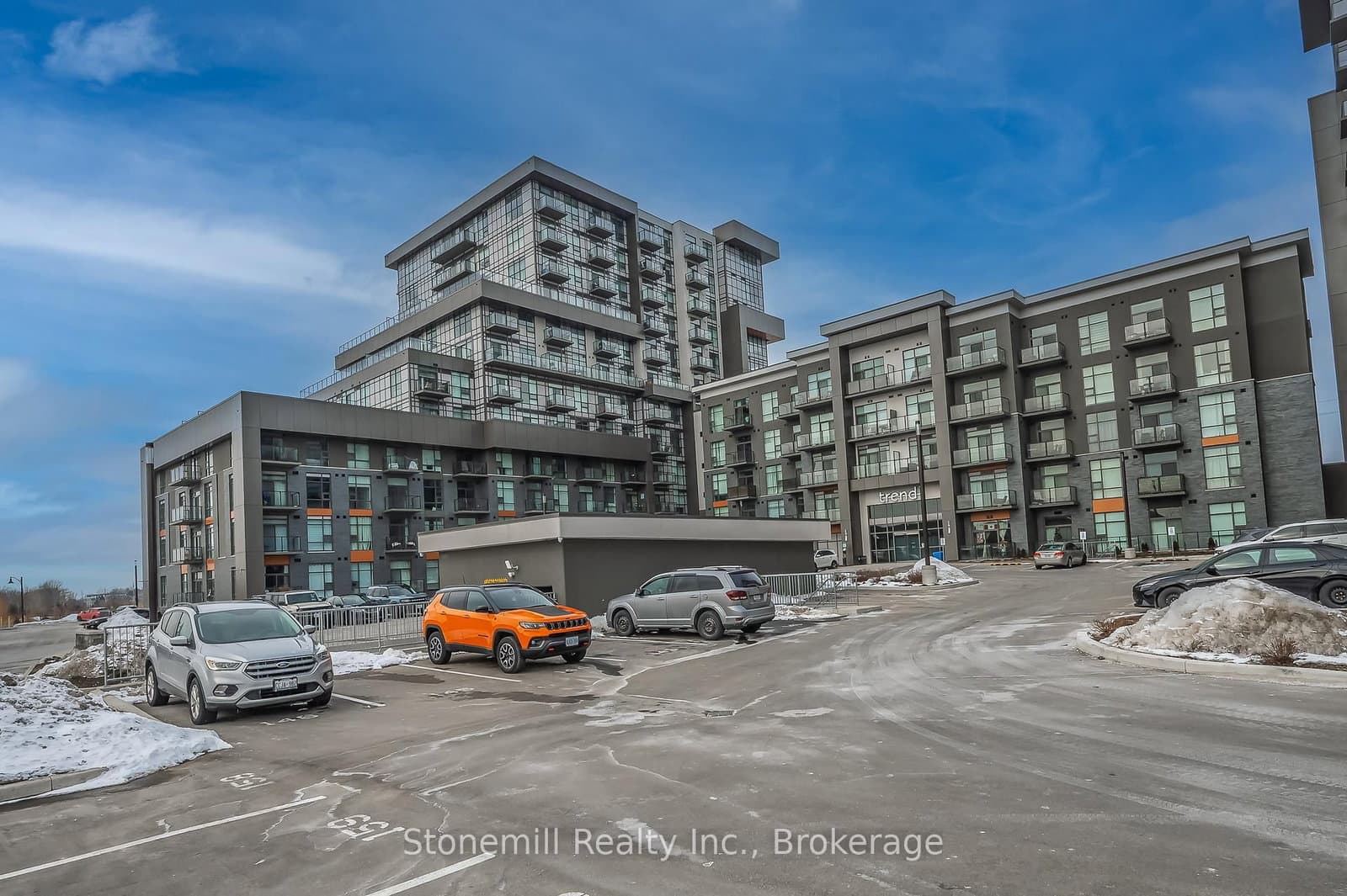 450 Dundas Street E, Unit 701 thumbnail 3