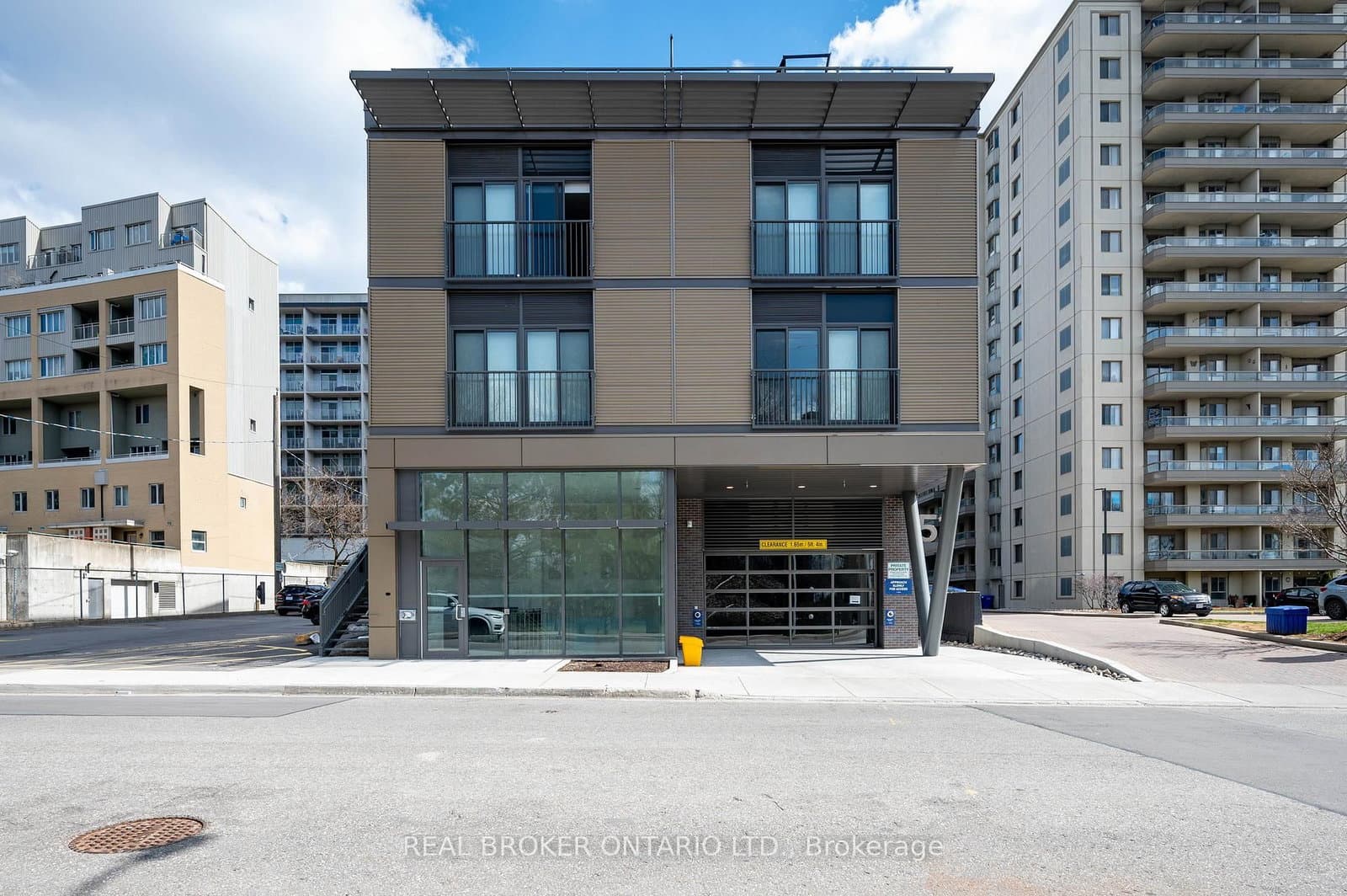 #207 - 51 David Street