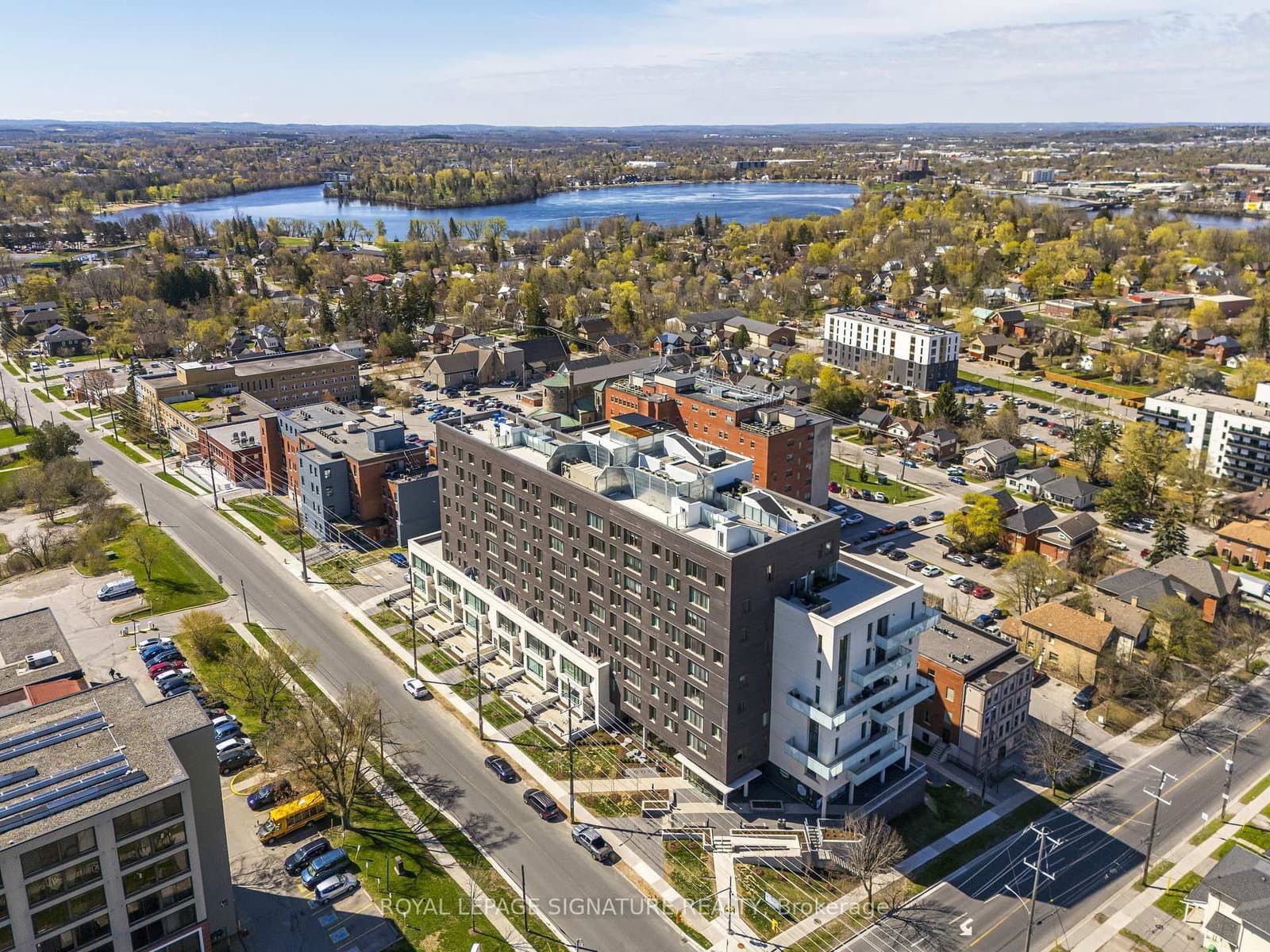 195 Hunter Street E, Unit 412