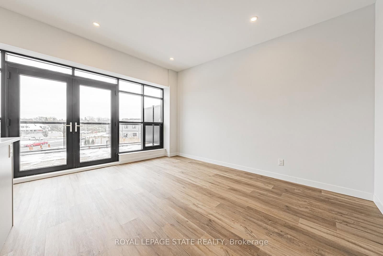 555 Sanatorium Road, Unit 302 thumbnail 5
