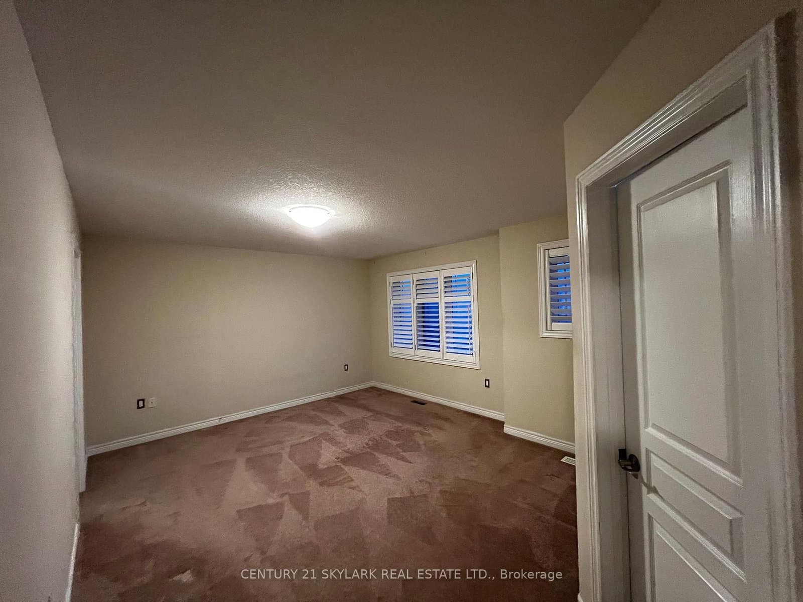 96 CHARLESWOOD Crescent thumbnail 12
