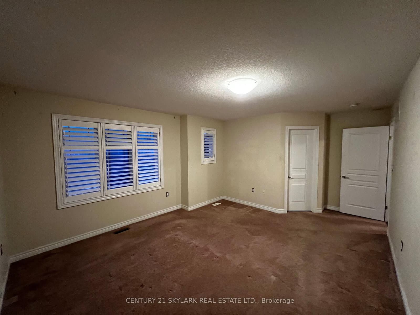 96 CHARLESWOOD Crescent thumbnail 13