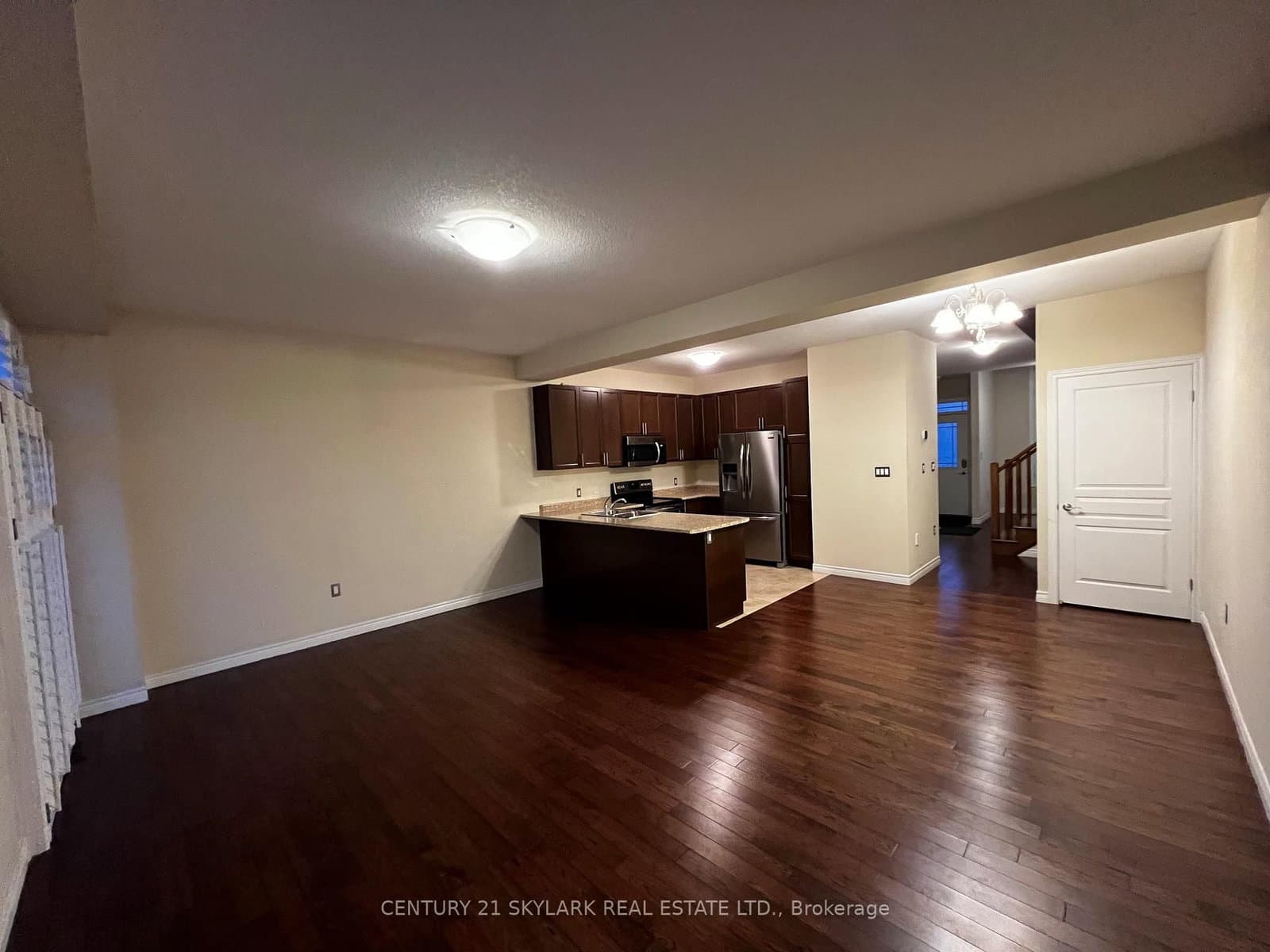 96 CHARLESWOOD Crescent thumbnail 5