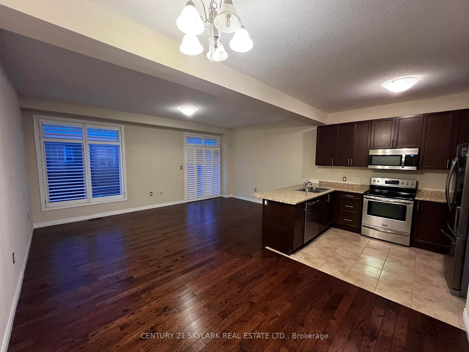 96 CHARLESWOOD Crescent thumbnail 6