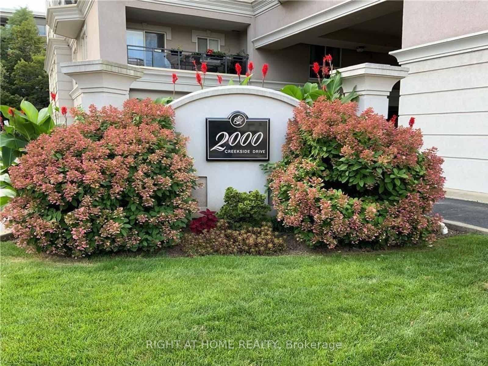 2000 Creekside Drive, Unit 202 thumbnail 2