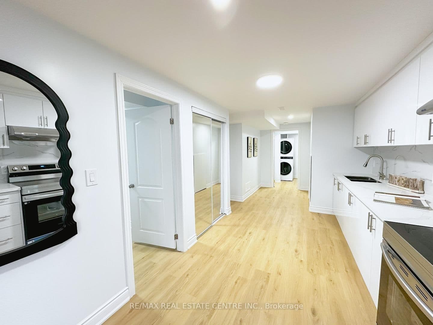 498 BANKSIDE Drive thumbnail 24