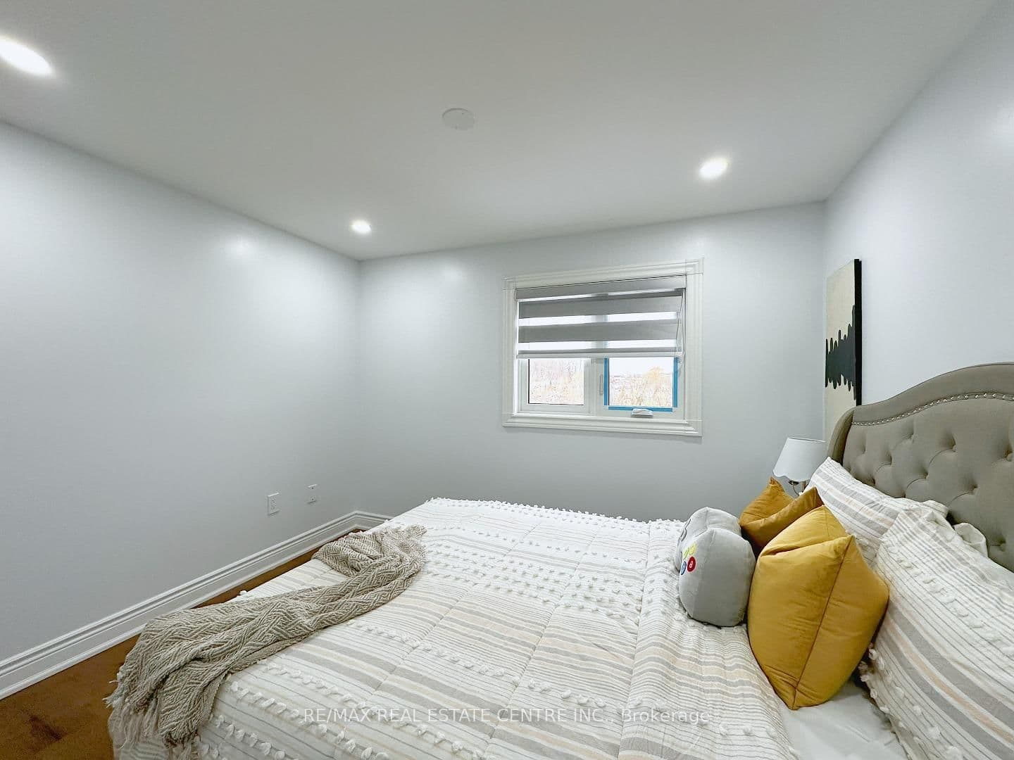 498 BANKSIDE Drive thumbnail 31