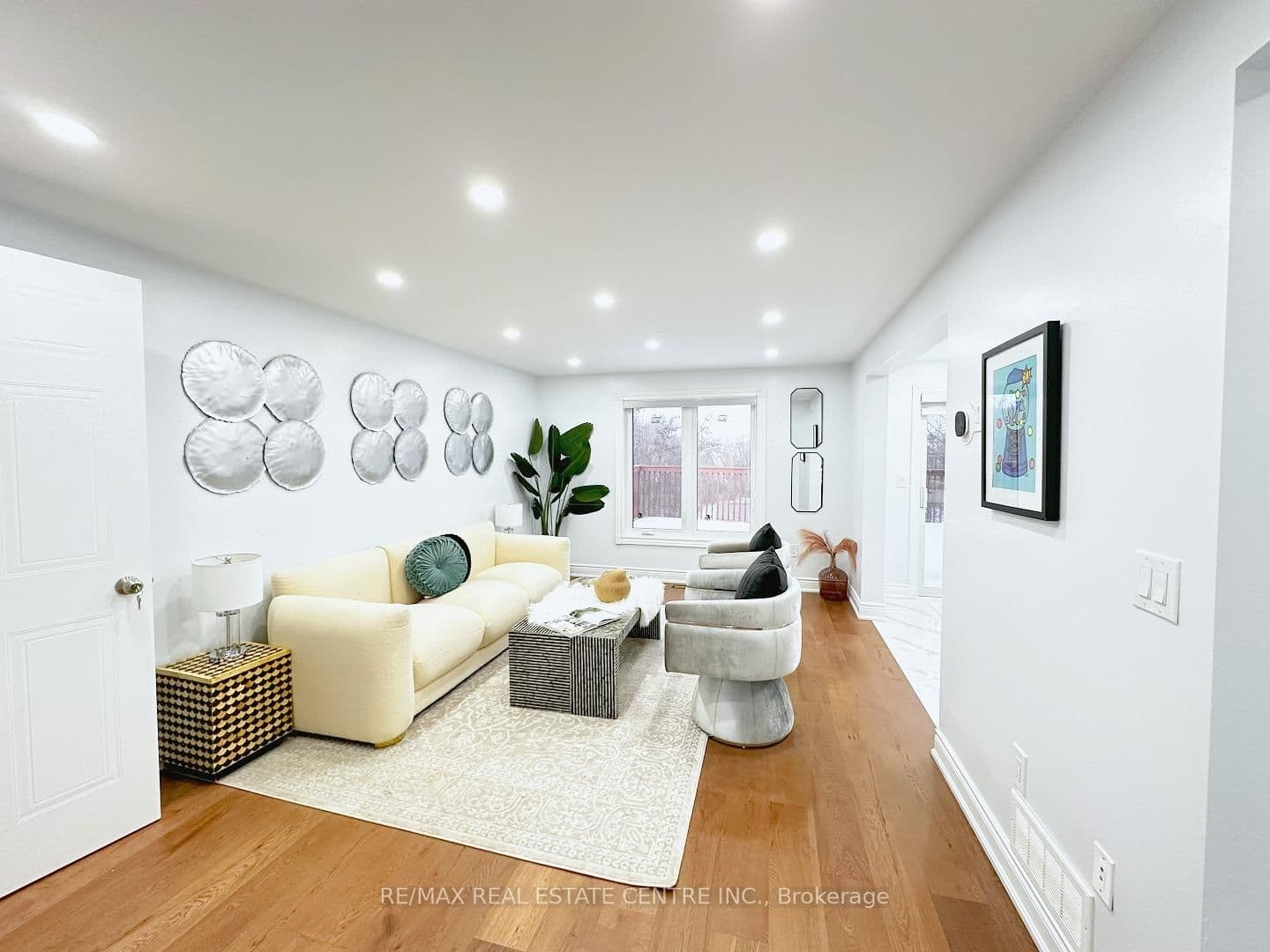 498 BANKSIDE Drive thumbnail 5