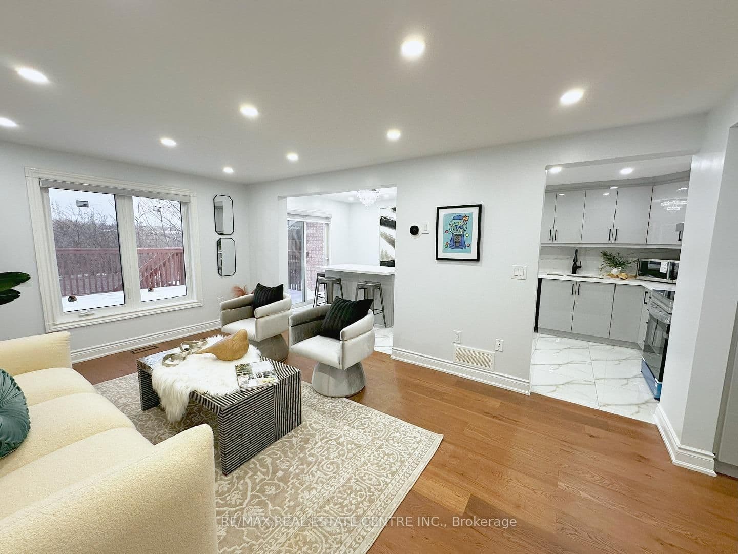 498 BANKSIDE Drive thumbnail 6