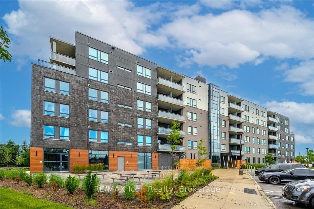 26 Lowes Road W, Unit 105