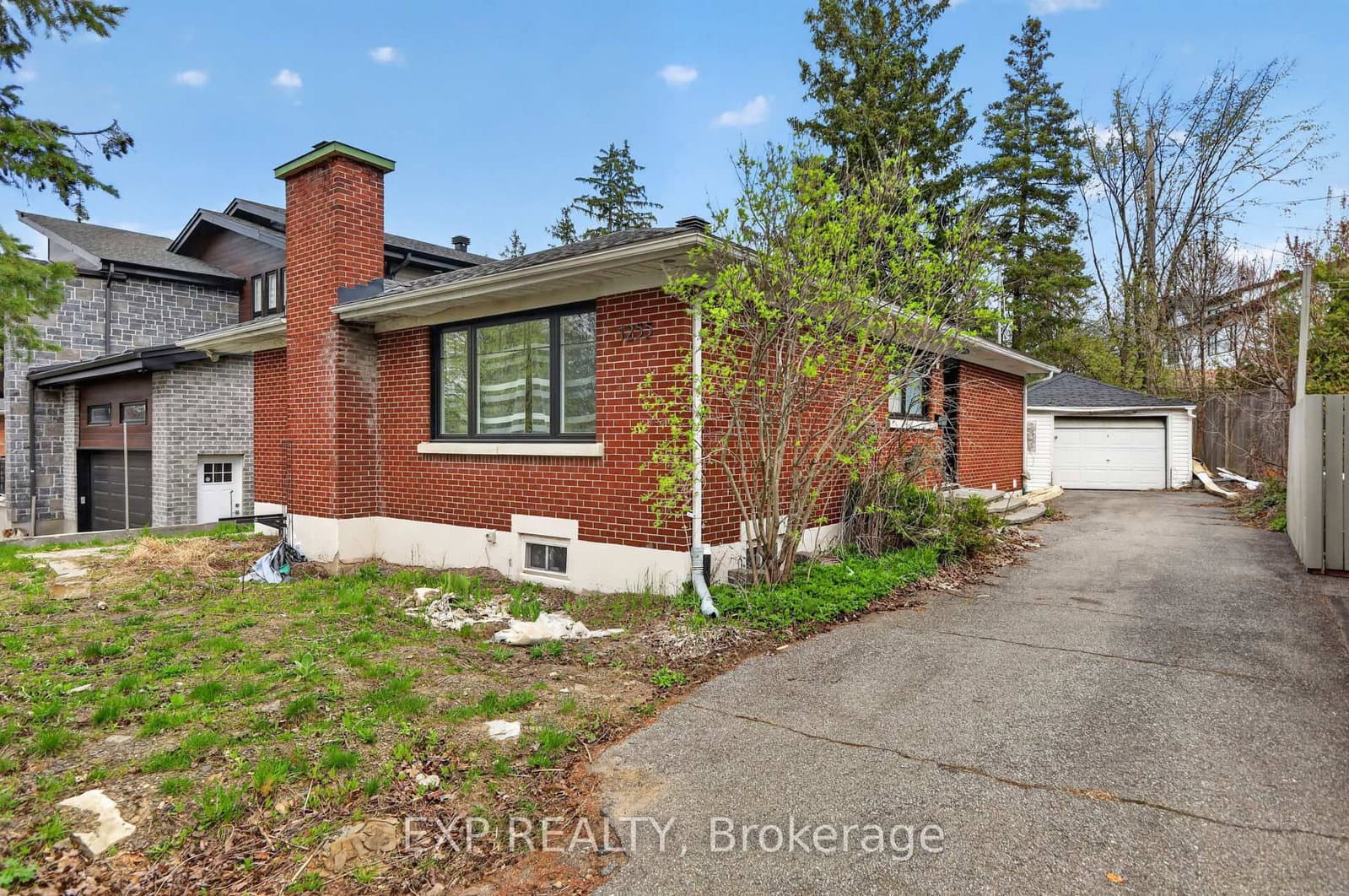 1255 Evans Boulevard N thumbnail 3