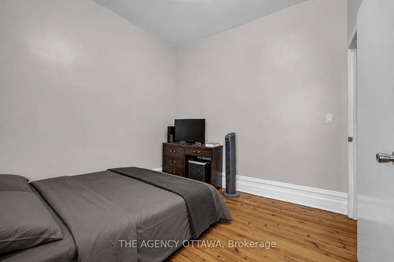 57 LEES Avenue thumbnail 13