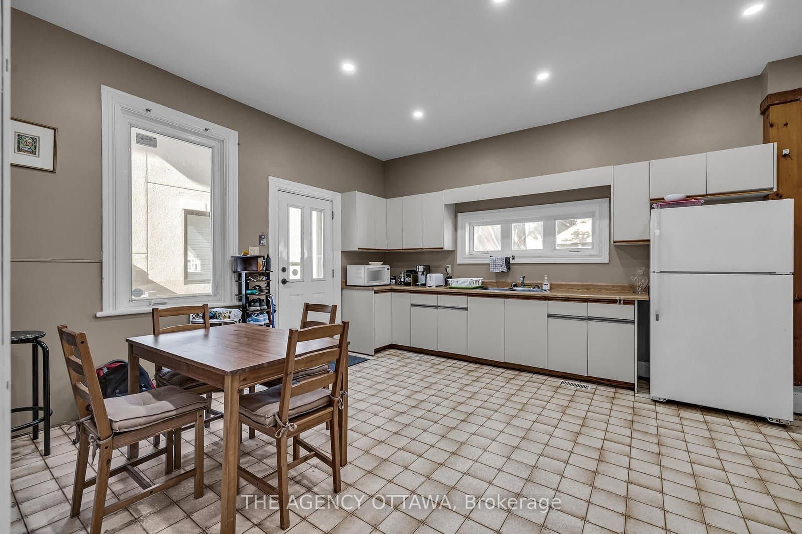 57 LEES Avenue thumbnail 19