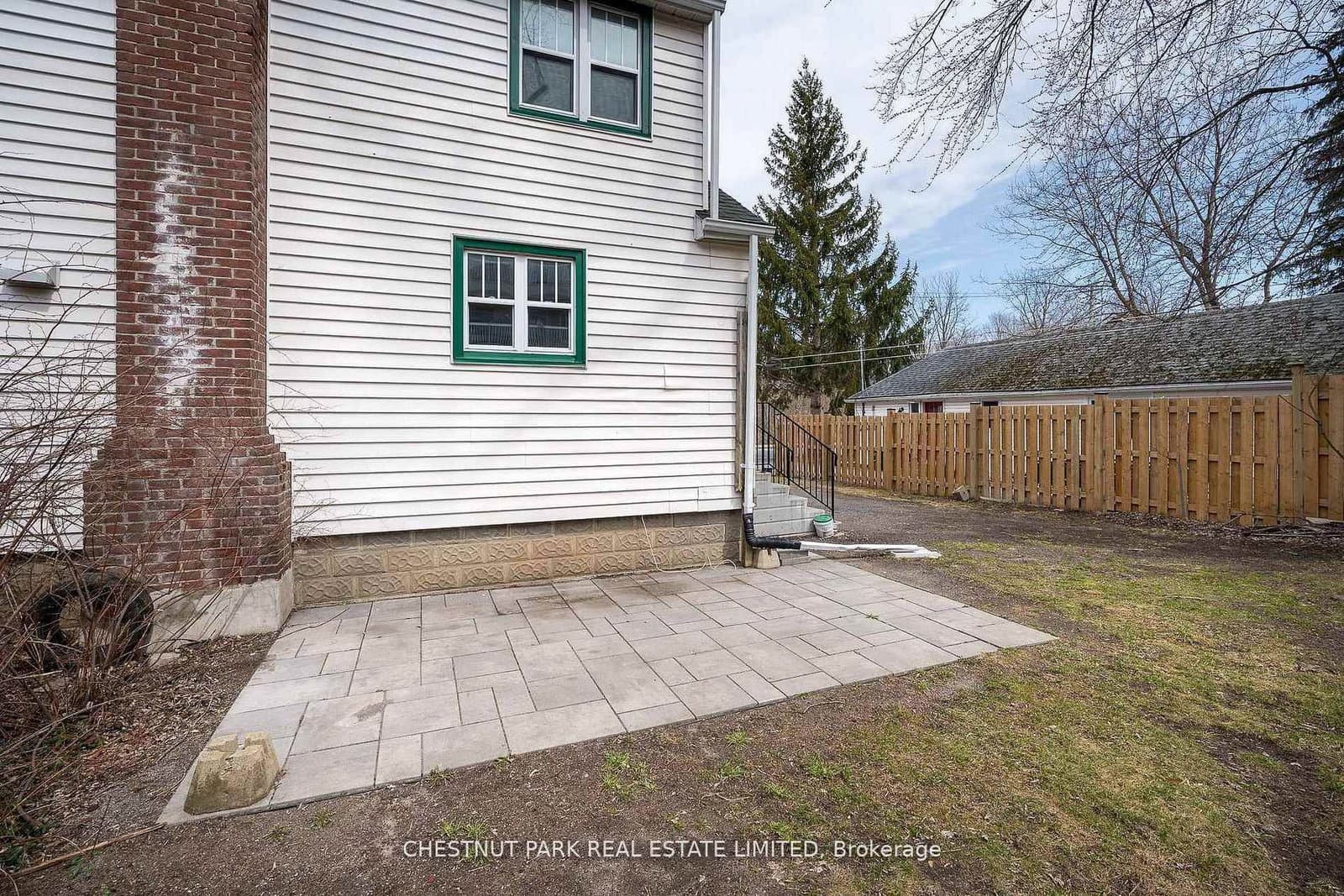 31-33 Washburn Street thumbnail 17