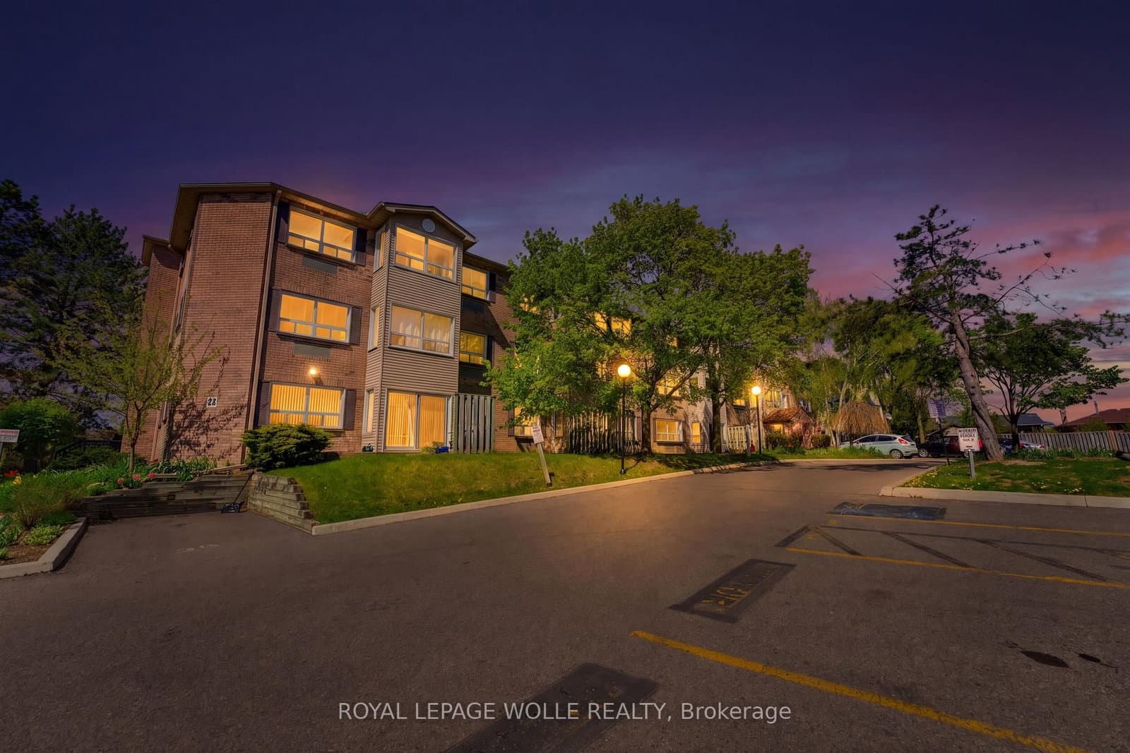#110 - 30 Hugo Crescent